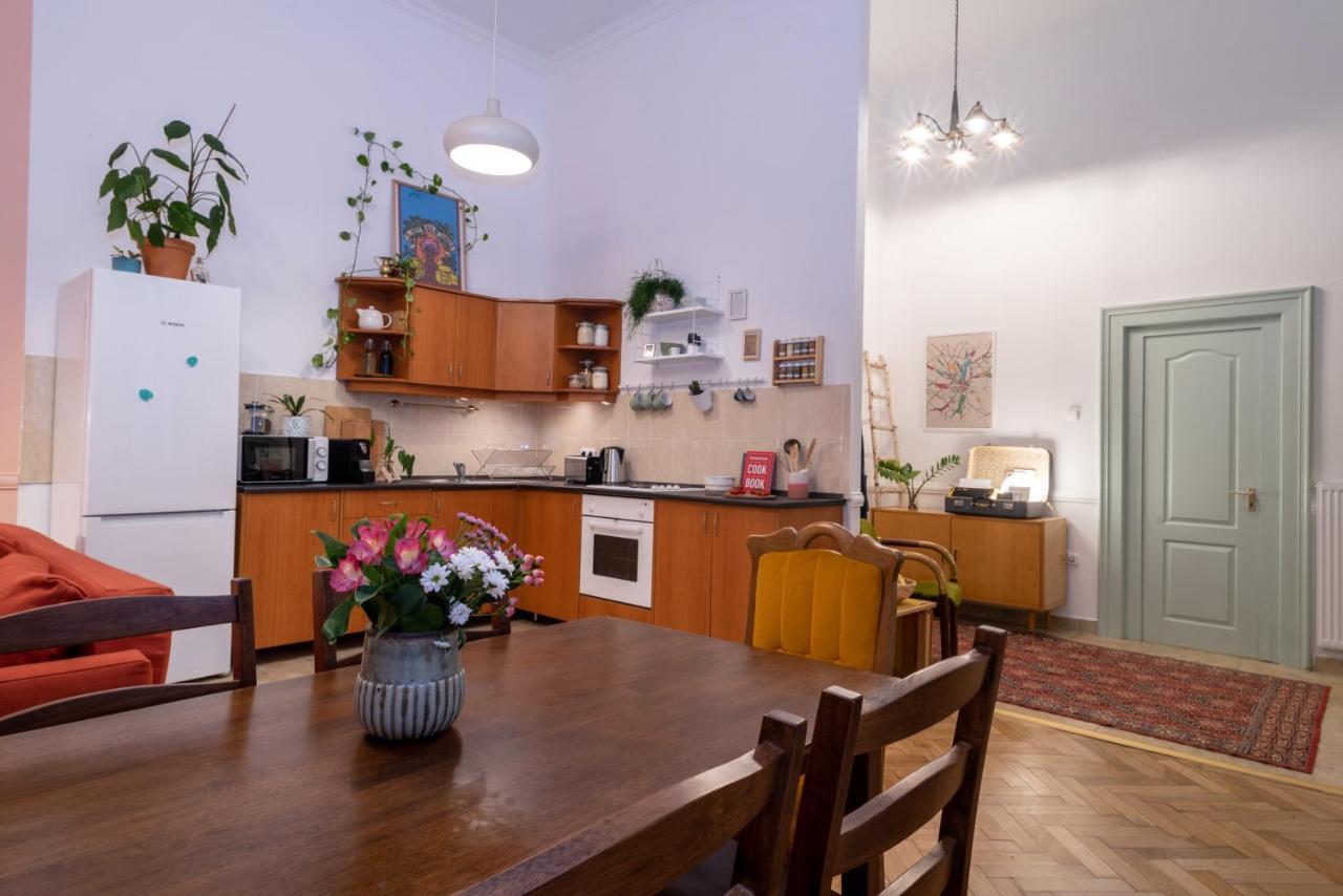Cozy Boho Apartment, Super Central, Parliament, Netflix Budapeste Exterior foto
